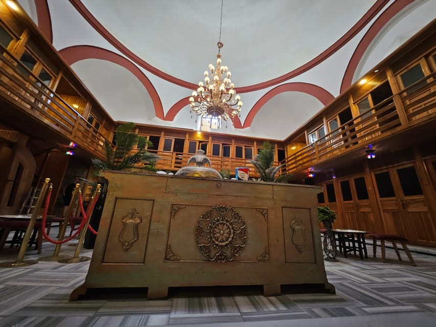 Istanbul: Gedikpasa Historical Hammam with Privacy Add-On - The hot marble rest and steam preparation