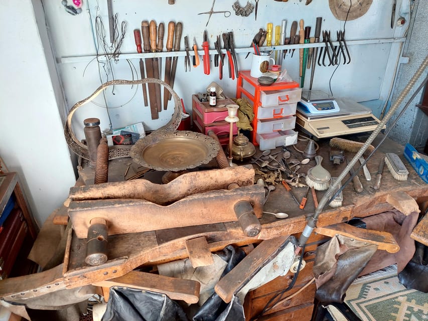 Istanbul Grand Bazaar: From Rooftops to the Secret Passages - Entering the Grand Bazaar itself