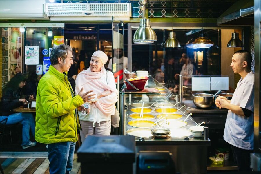 Istanbul: Guided Food and Culture Tour - Tea, backgammon, and the rhythm of a local café