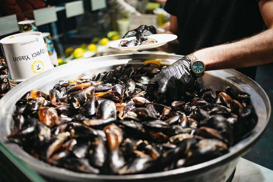 Istanbul: Guided Food and Culture Tour - The final course: Turkish sweets and coffee