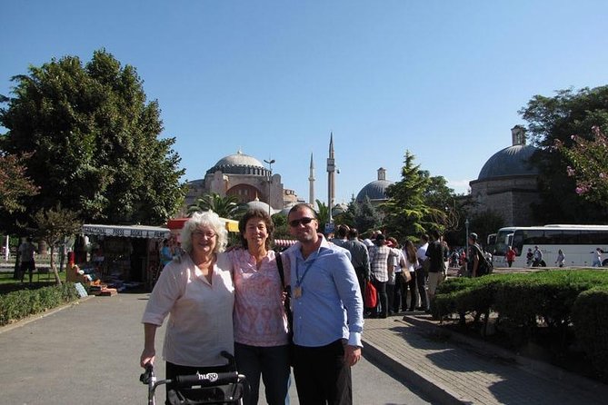 Istanbul: Hagia Sophia, Blue Mosque and Grand Bazaar Tour - Hagia Sophia: the essential first stop
