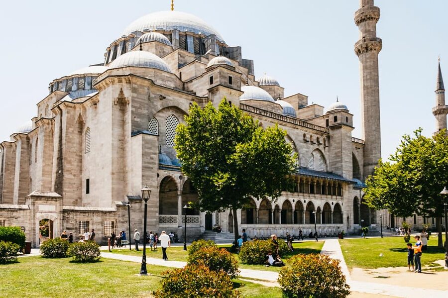 Istanbul: Hagia Sophia, Blue Mosque, Suleymaniye Mosque Tour - Blue Mosque: tiles, flowers, and royal ambition