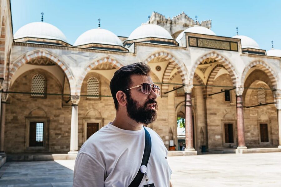 Istanbul: Hagia Sophia, Blue Mosque, Suleymaniye Mosque Tour - What the $29 price really buys