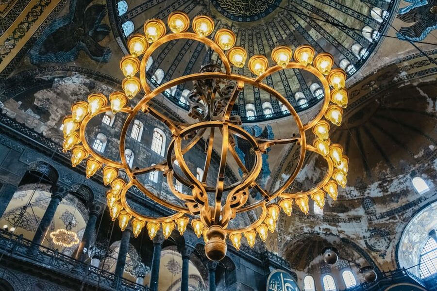 Istanbul: Hagia Sophia Skip-the-Line Ticket with Audio Tour - Choosing the audio guide or a live guide