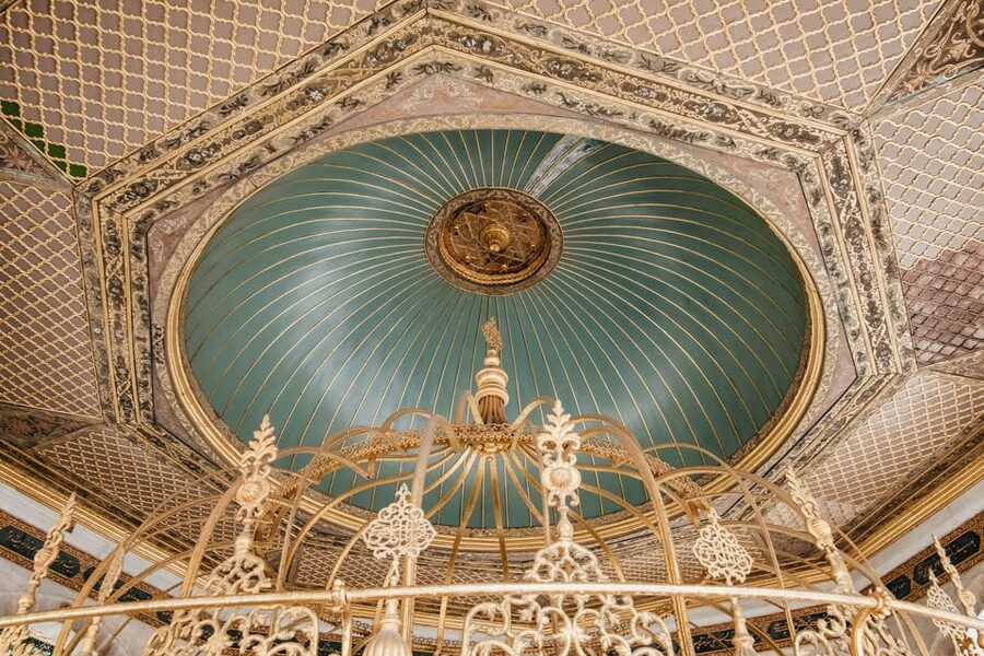 Istanbul: Hagia Sophia Skip-the-Line Ticket with Audio Tour - What the guided visit adds