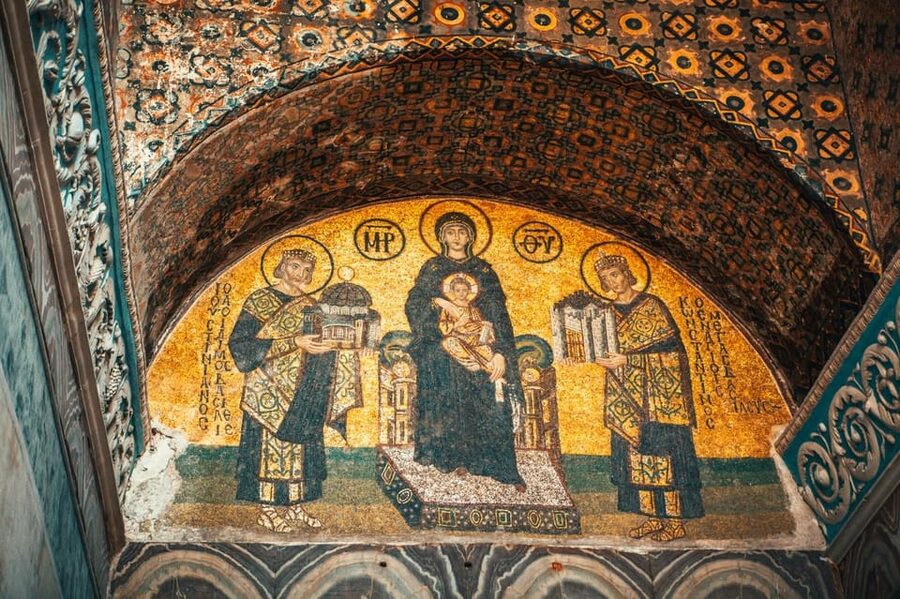 Istanbul: Hagia Sophia Skip-the-Ticket Line & Audio Guide - The audio guide app and the wider Istanbul stops