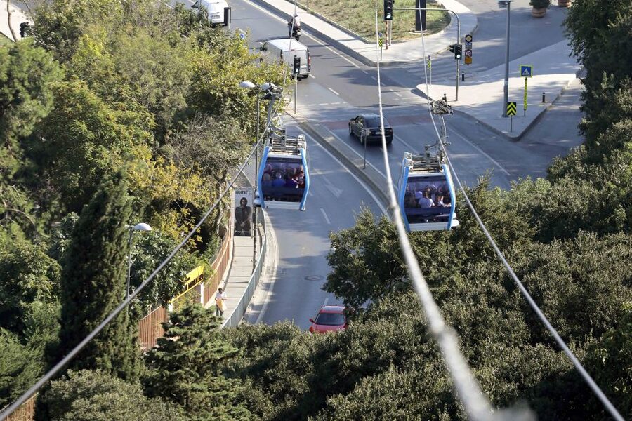 Istanbul: Half-Day Cruise and Cable Car to Pierre Loti Hill - From the water to the Golden Horn by bus