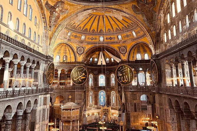 Istanbul Highlights Blue Mosque, Hagia Sophia, Cisterns and More! - The Blue Mosque and Sultanahmet Square