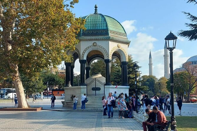 Istanbul Highlights! Blue Mosque, Hagia Sophia, Topkapı and More! - Starting at the German Fountain at 9 a.m.