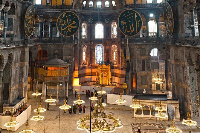 Istanbul Historical Tour with Guide, Lunch and Transfers - Grand Bazaar: a grand finale with plenty of sales pressure
