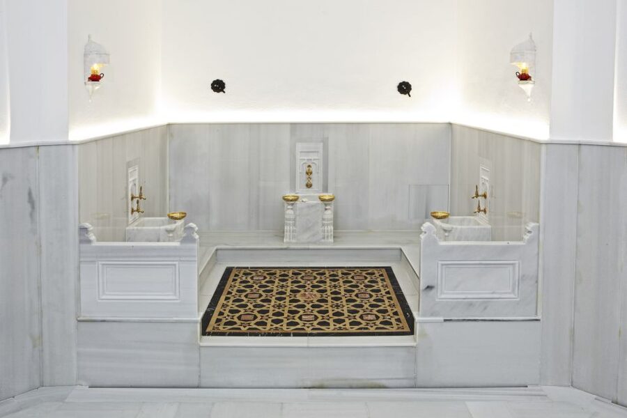 Istanbul: Hurrem Sultan Hamam Experience - The clay mask adds spa polish
