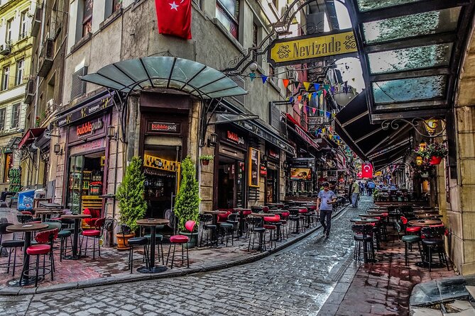 Istanbul Modern City - Galata & Pera & Taksim Guided Walking Tour - What the guides add to the walk