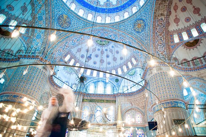 Istanbul Old City: Basilica Cistern - Blue Mosque - Grand Bazaar - Finishing among the shops of the Grand Bazaar