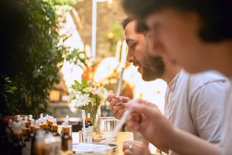 Istanbul: Perfume Making Workshop with Snacks and Drinks - Filling and naming your 50ml bottle