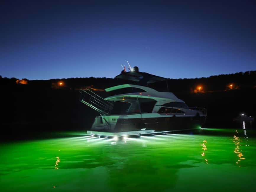 Istanbul: Private Bosphorus Yacht with Tour Guide and Snacks - Key points to know before booking