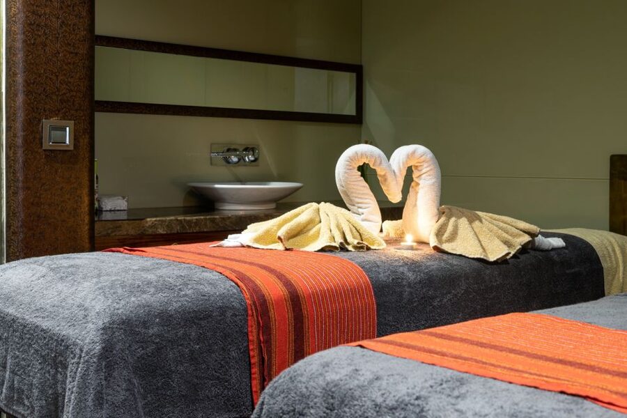 Istanbul: Private Turkish Bath, Massage, and Pool in Taksim - The private scrub and foam treatment
