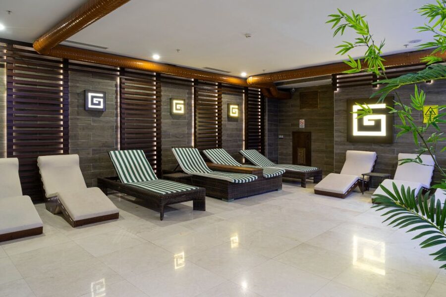 Istanbul: Private Turkish Bath, Massage, and Pool in Taksim - Pool time, cold water, and the shared spa areas