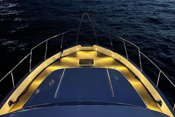 Istanbul: Small-Group Yacht Cruise with Snacks, Sunset or Daytime - Returning past Maiden’s Tower and Eminonu