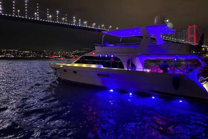 Istanbul: Small-Group Yacht Cruise with Snacks, Sunset or Daytime - Sunset, daylight, and the weather question
