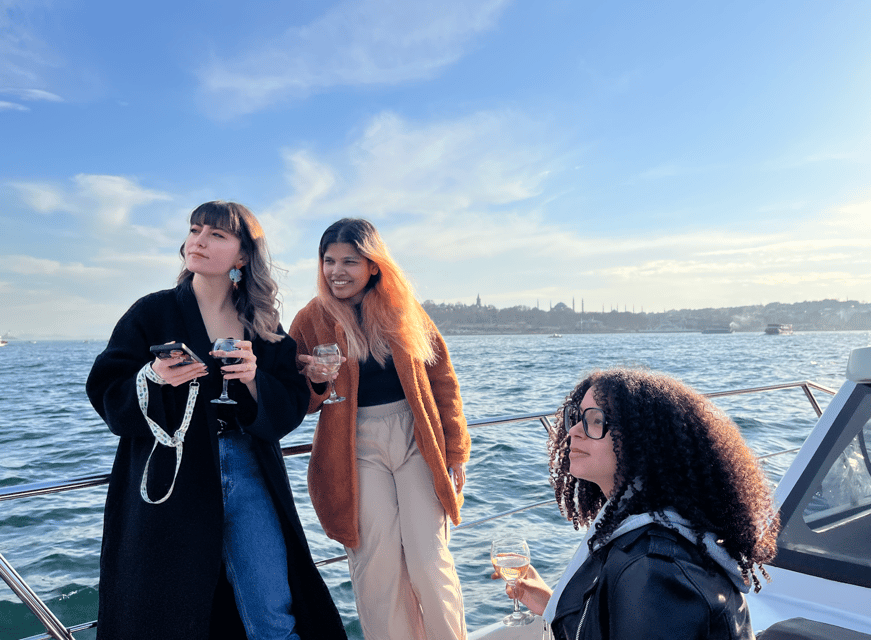 Istanbul: Small Group Yacht Tour with Unlimited Wine - The Asian shore: Beylerbeyi, Küçüksu, and waterfront homes