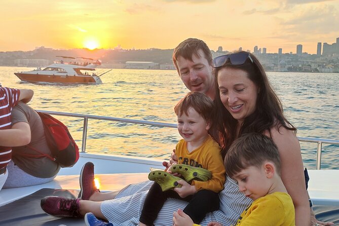 Istanbul Sunset Cruise on Luxury Yacht - Guided Group Cruise - Why this small yacht works better than a giant sightseeing boat