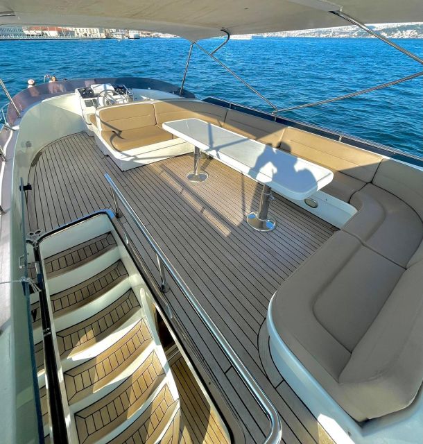 Istanbul: Sunset or Day Small-Group Yacht Cruise with Snacks - Karakoy, Galataport, and Dolmabahce Palace