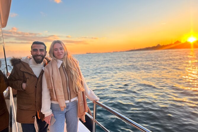 Istanbul Sunset Yacht Cruise on the Bosphorus with Transfers - Rumeli Fortress and the Fatih Sultan Mehmet Bridge