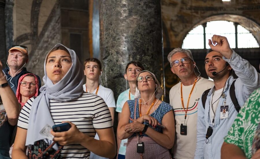 Istanbul: Topkapi, Hagia Sophia and Basilica Cistern Tour - Topkapi Palace: two hours for the Ottoman court