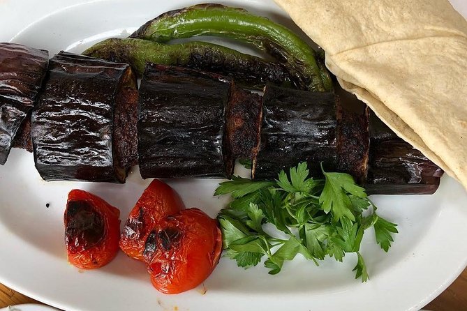 Istanbul Traditional Food Tour with Dinner on Off-Touristy-Path - Crossing the Bosphorus from Europe to Asia