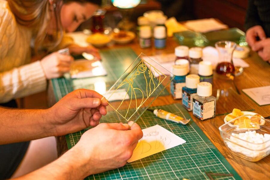 Istanbul: Traditional Stained Glass Painting Workshop - How much value do you get for $33?