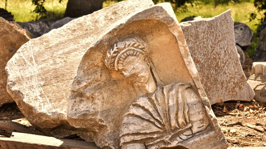 Istanbul: Troy Guided Bus Tour with Ferry Tickets & Lunch - Why Troy is worth the long ride from Istanbul