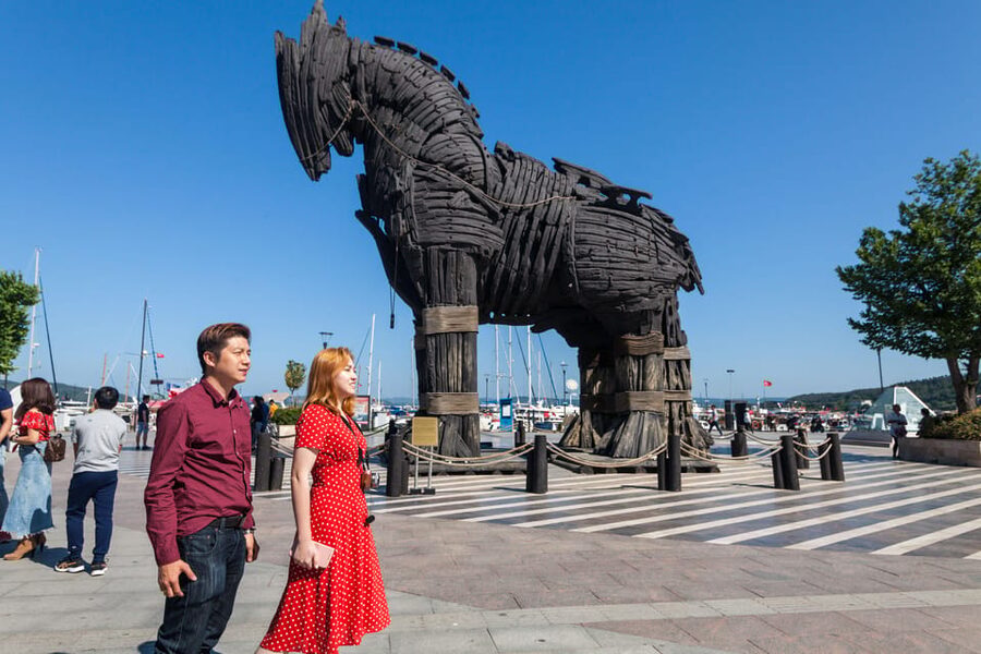 Istanbul: Troy Guided Bus Tour with Ferry Tickets & Lunch - Eceabat lunch and the first ferry