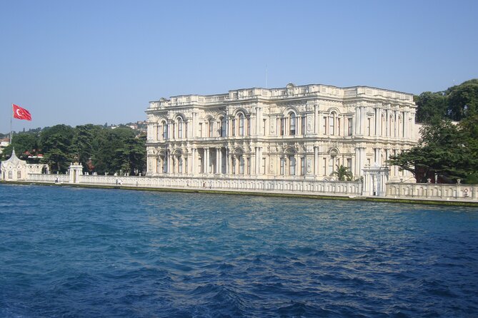Istanbul Two Continents Tour By Bus And Bosphorus Cruise - Lunch and Eyüp Sultan Mosque