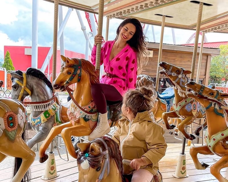 Istanbul: Vialand Theme Park Tickets with Package Options - Family Suitability and Access
