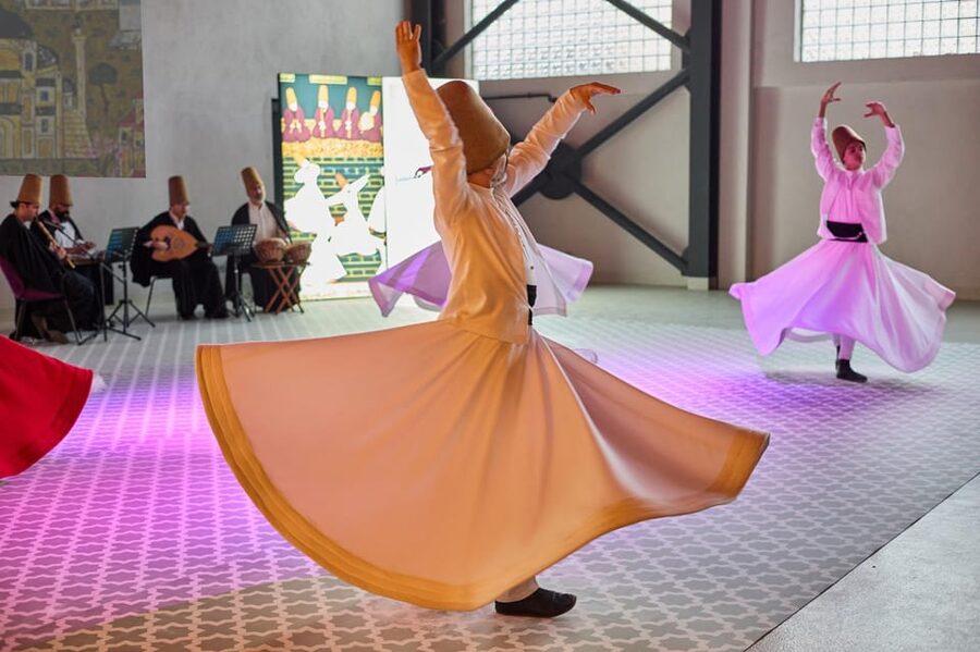 Istanbul: Whirling Dervish Ceremony next to Hagia Sophia - My practical advice for a better visit