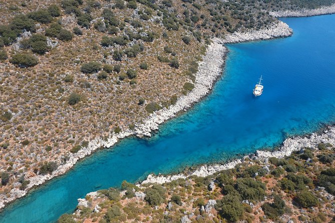 Kas: Kekova Island Sunken City & Historical Sites Boat Tour - Seeing the Kekova Sunken City from the deck