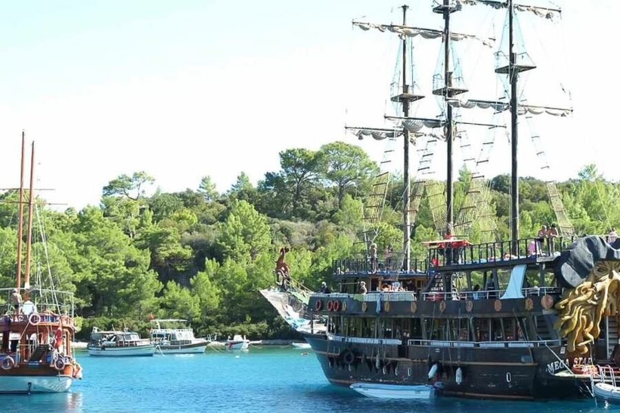 Kemer Full-Day Pirate Boat Trip with Lunch - Boarding the Red Dragon Pirate Boat