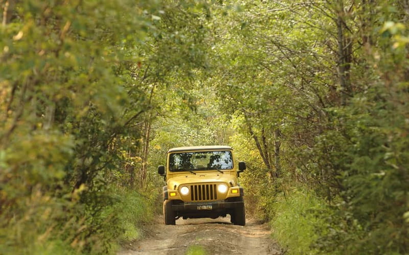 Kemer: Jeep Safari Tour with Lunch at Riverside - Village life beyond the resort strip