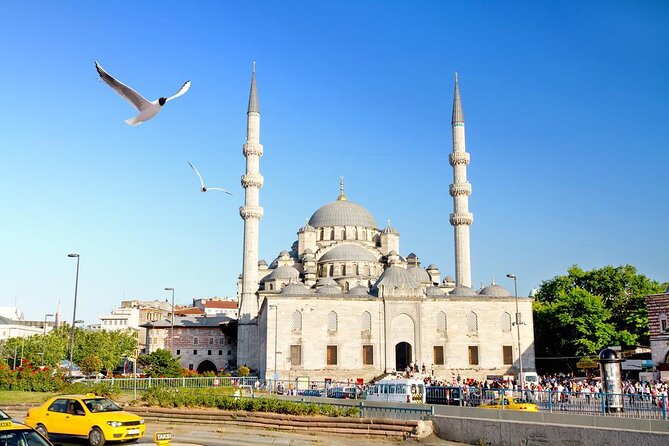 Local Food, History and Hidden Places Walking Tour in Istanbul - What makes this Istanbul food walk worth considering