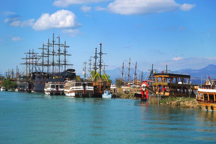 Manavgat Cruise & Grand Bazaar w/Lunch and Unlimited Drinks - Cruising the Manavgat River