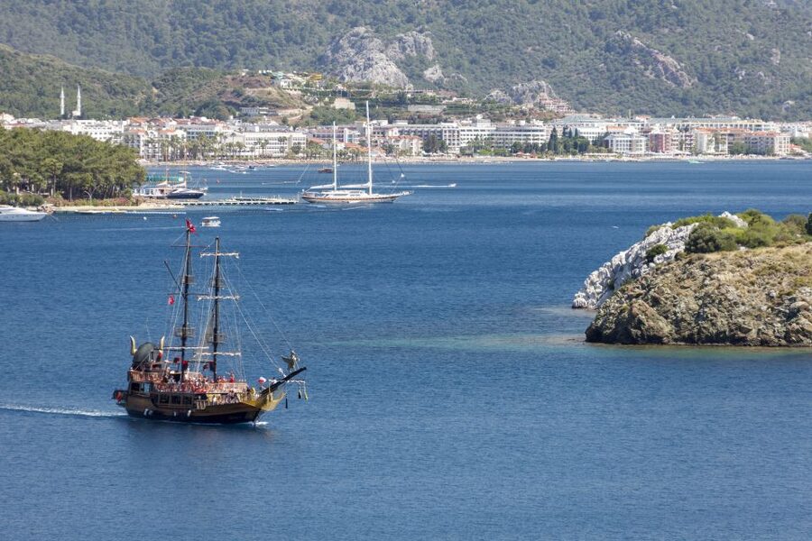 Marmaris: Bays Islands Boat Trip w/Lunch & Unlimited Drinks - Phosphorus Cave: the blue grotto stop