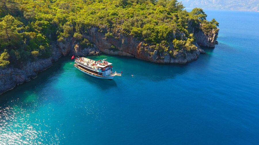 Marmaris: Boat Trip with Unlimited Drinks and BBQ Lunch - Heaven Island and the fish farm