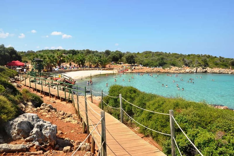 Marmaris: Cleopatra Island Boat Trip with Lunch and Drinks - Boat comfort, drinks, and service