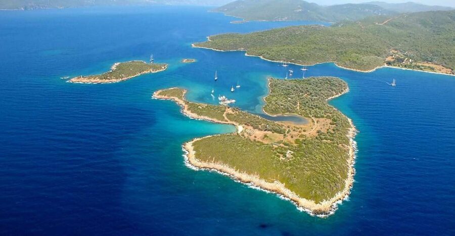 Marmaris: Cleopatra Island Boat Trip with Lunch and Transfer - What the Marmaris boat day is really like
