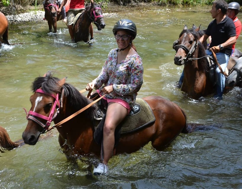Marmaris: Horse Riding Experience with Hotel Transfers - Meeting the horses before the ride