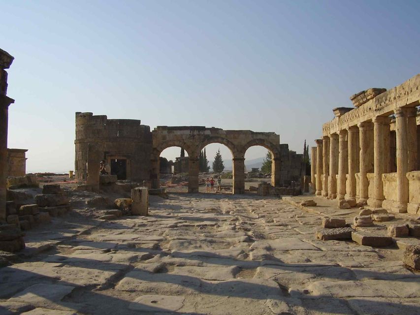 Marmaris: Pamukkale, Hot Spring, Travertines Tour with Lunch - Shopping stops and the practical side of group tours