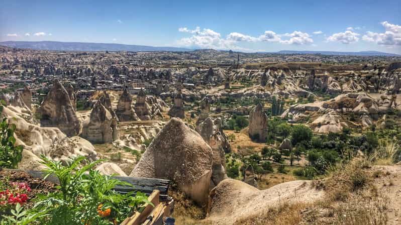 Mochiron Tour Full day Cappadocia With Japanese Guide - Lunch at a local restaurant