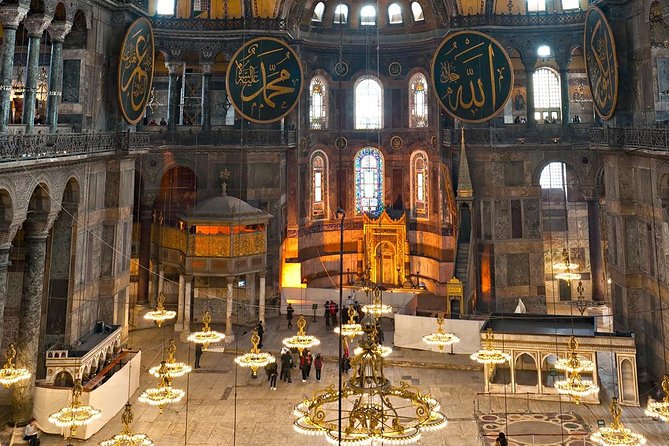 Morning Istanbul: Half-Day Tour with Blue Mosque, Hagia Sophia, Hippodrome and Grand Bazaar - Why this four-hour route works for a first Istanbul morning