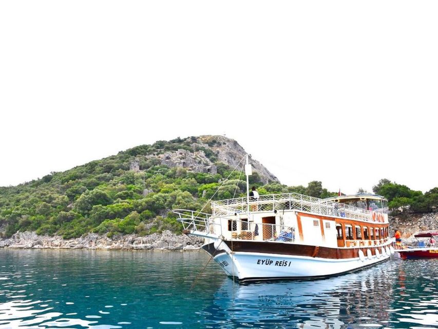 Ölüdeniz: Butterfly Valley Boat Trip with Buffet Lunch - Camel Beach is shallow and family-friendly