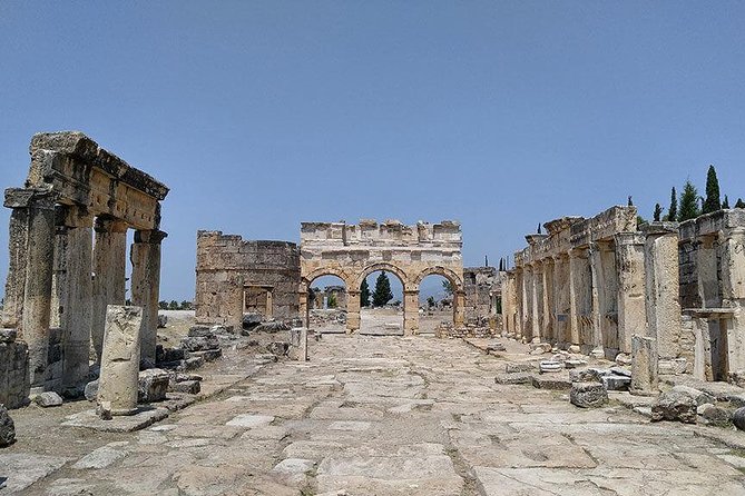 Pamukkale and Hierapolis Daily Tour From Antalya - The early pickup and the long road from Antalya